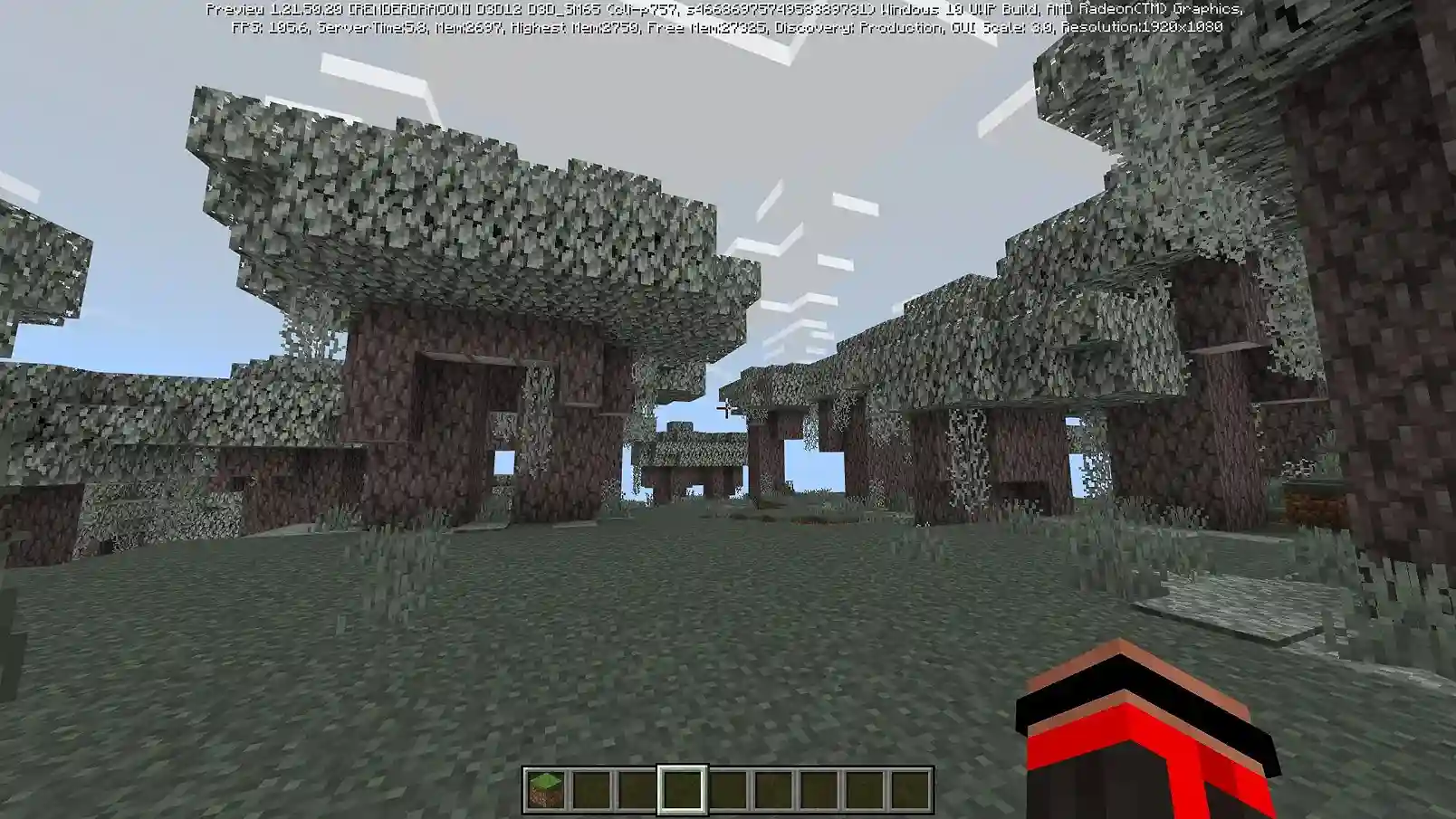 Exploring Minecraft's Creaking and Pale Garden in Bedrock Preview and Beta