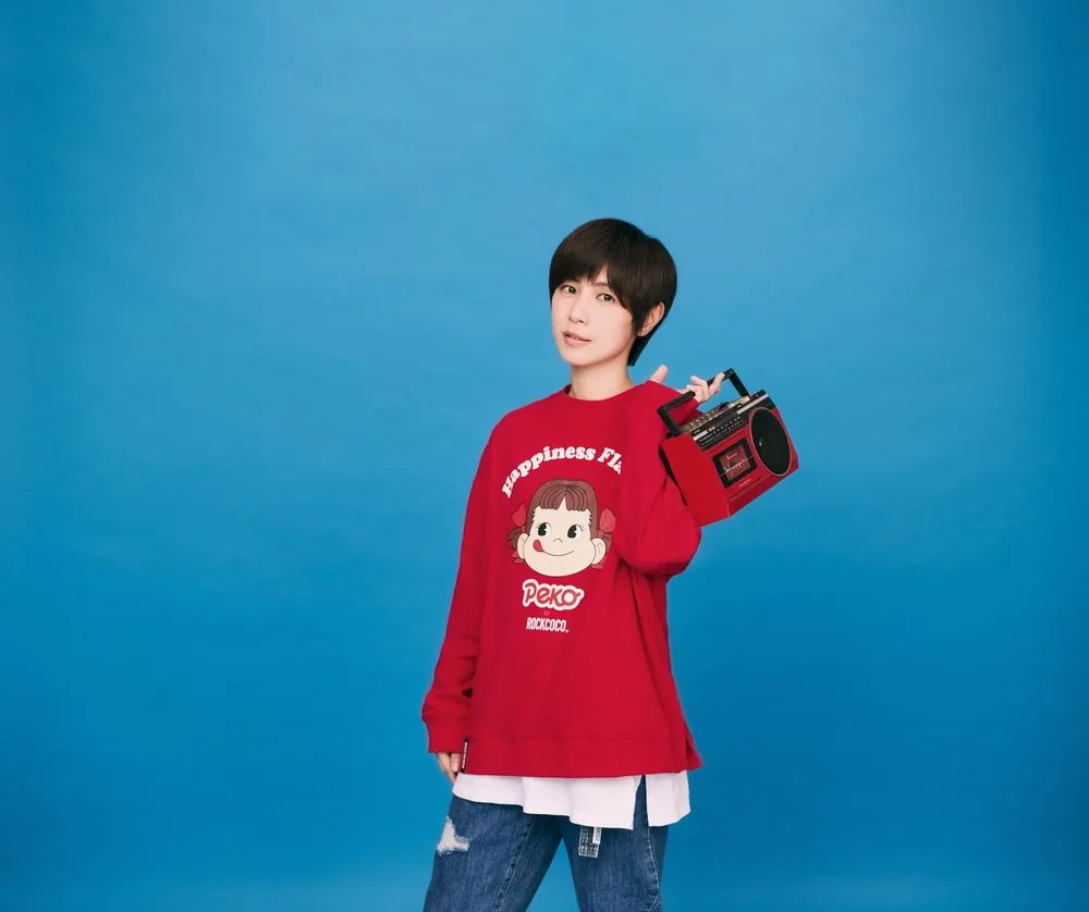 Juxia Fashion Review – ROCKCOCO x PEKO: When Sweet Nostalgia Meets Streetwear Cool!